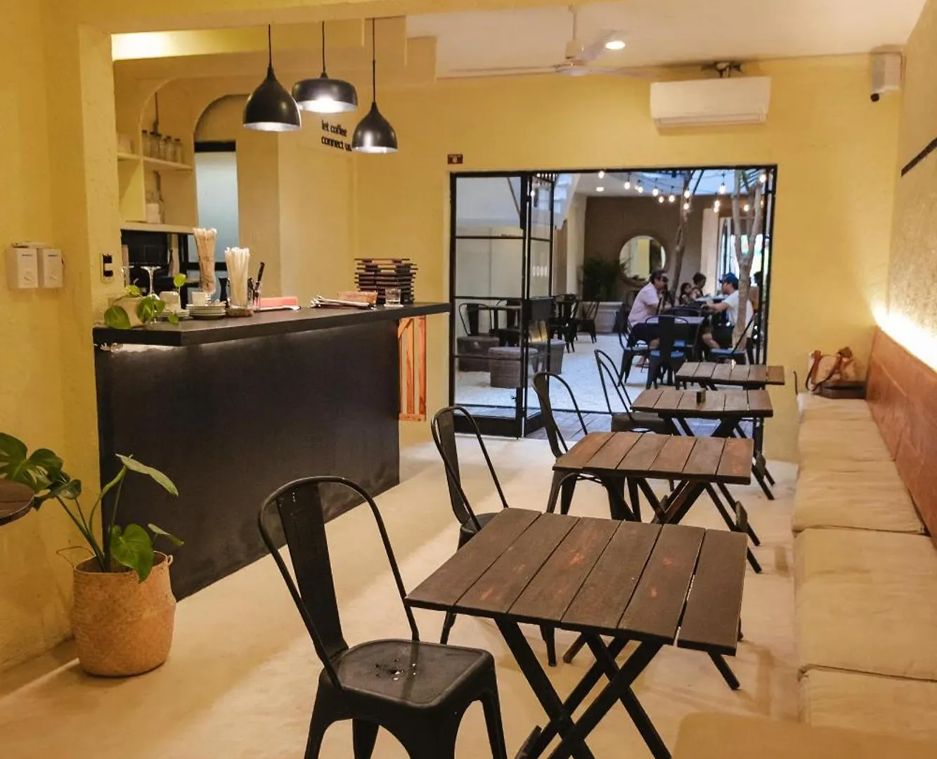 Hotel Noah Τουλούμ