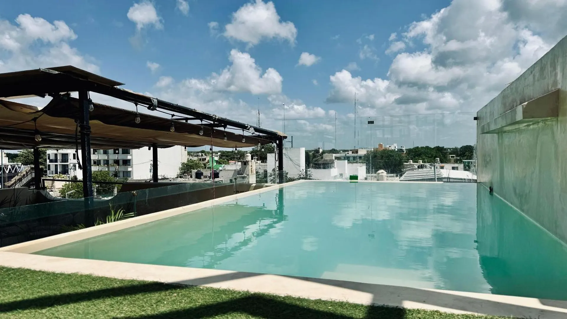 Hotel Noah Τουλούμ